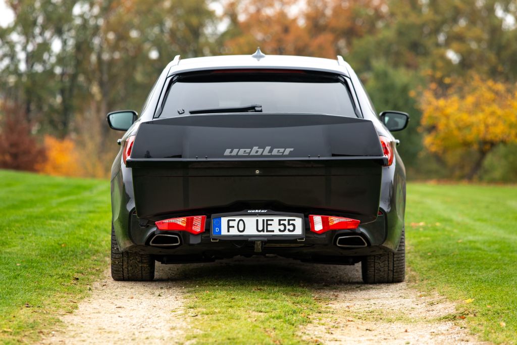 UEBLER Heckbox B1 300 Liter für Kupplungsträger