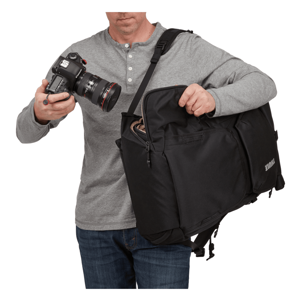 Thule Covert DSLR Backpack 32L - Black