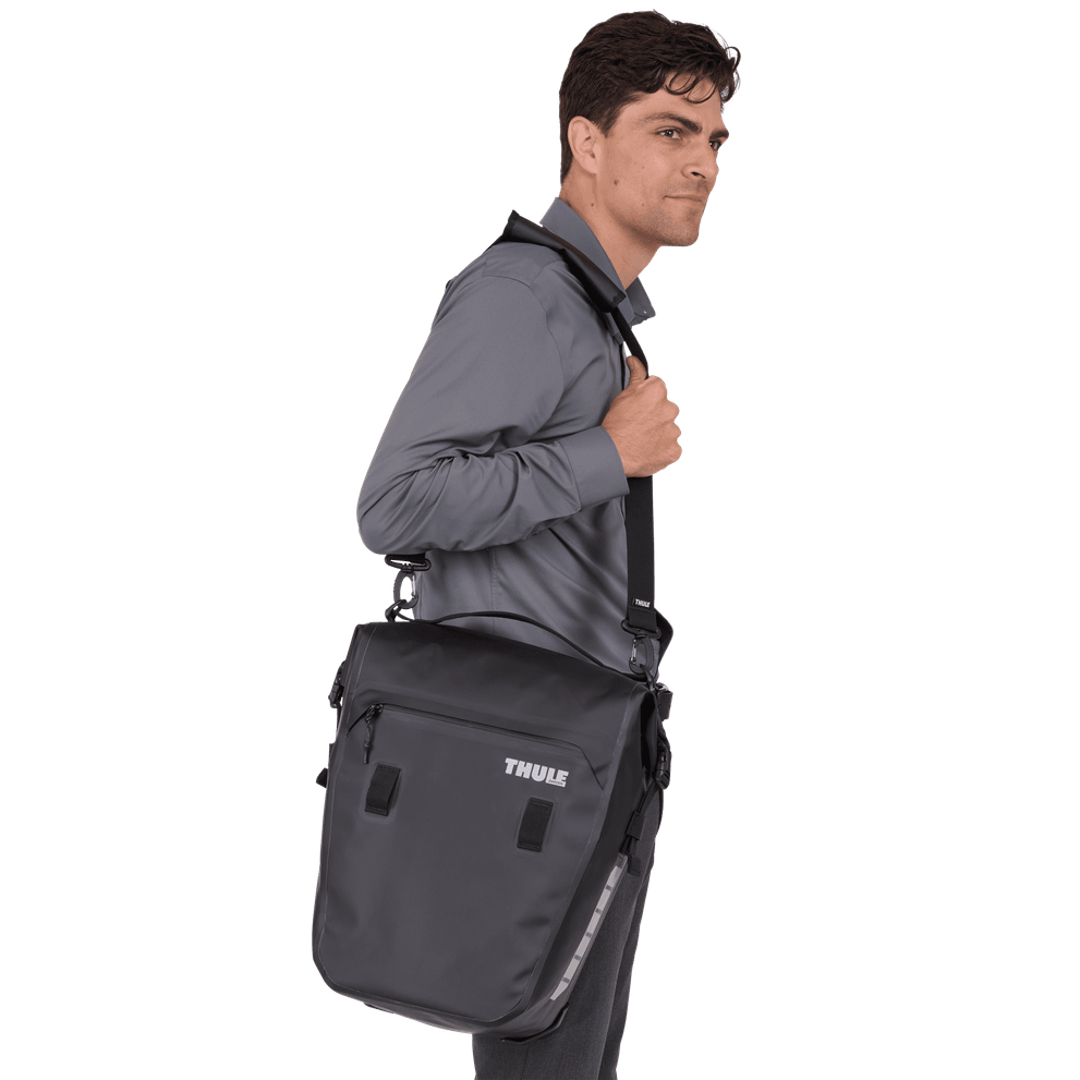 Thule Shield Pannier 22L - Black