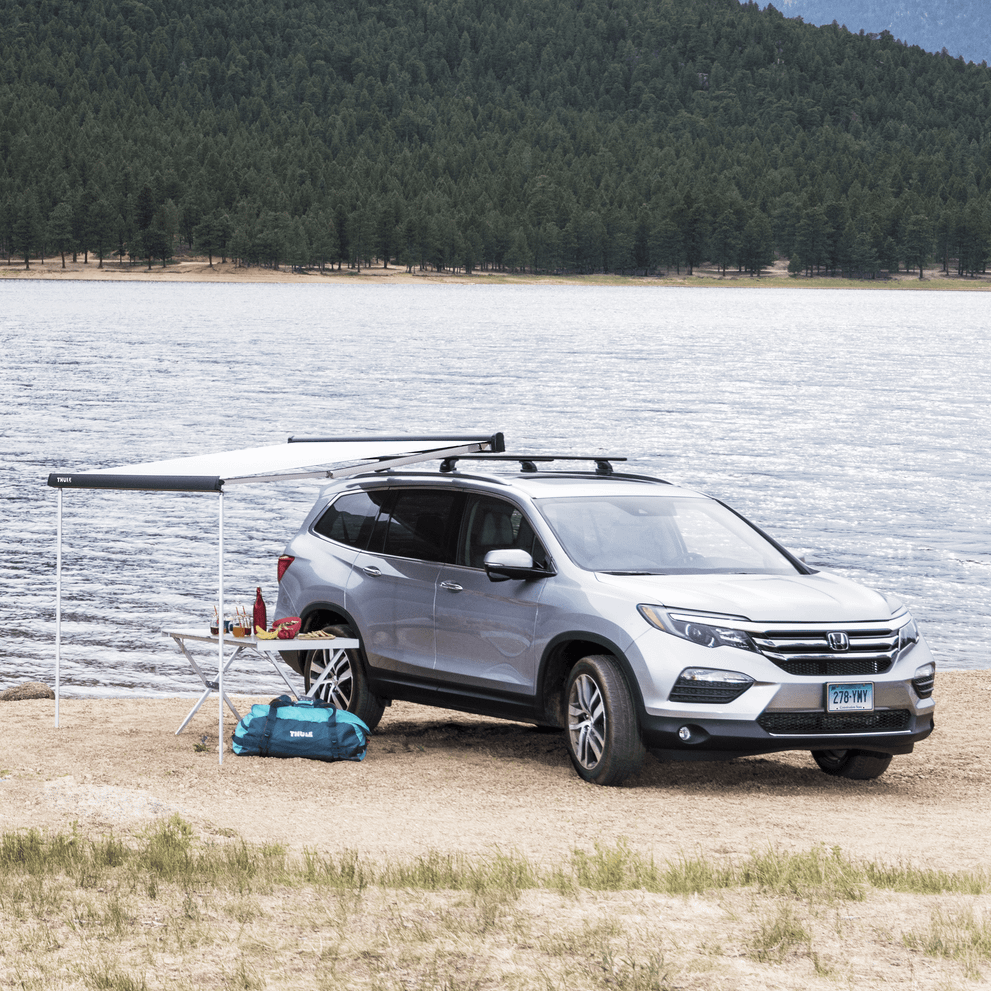 Thule Outland Awning einrollbare Gehäusemarkise 1,90 m anthrazitschwarz