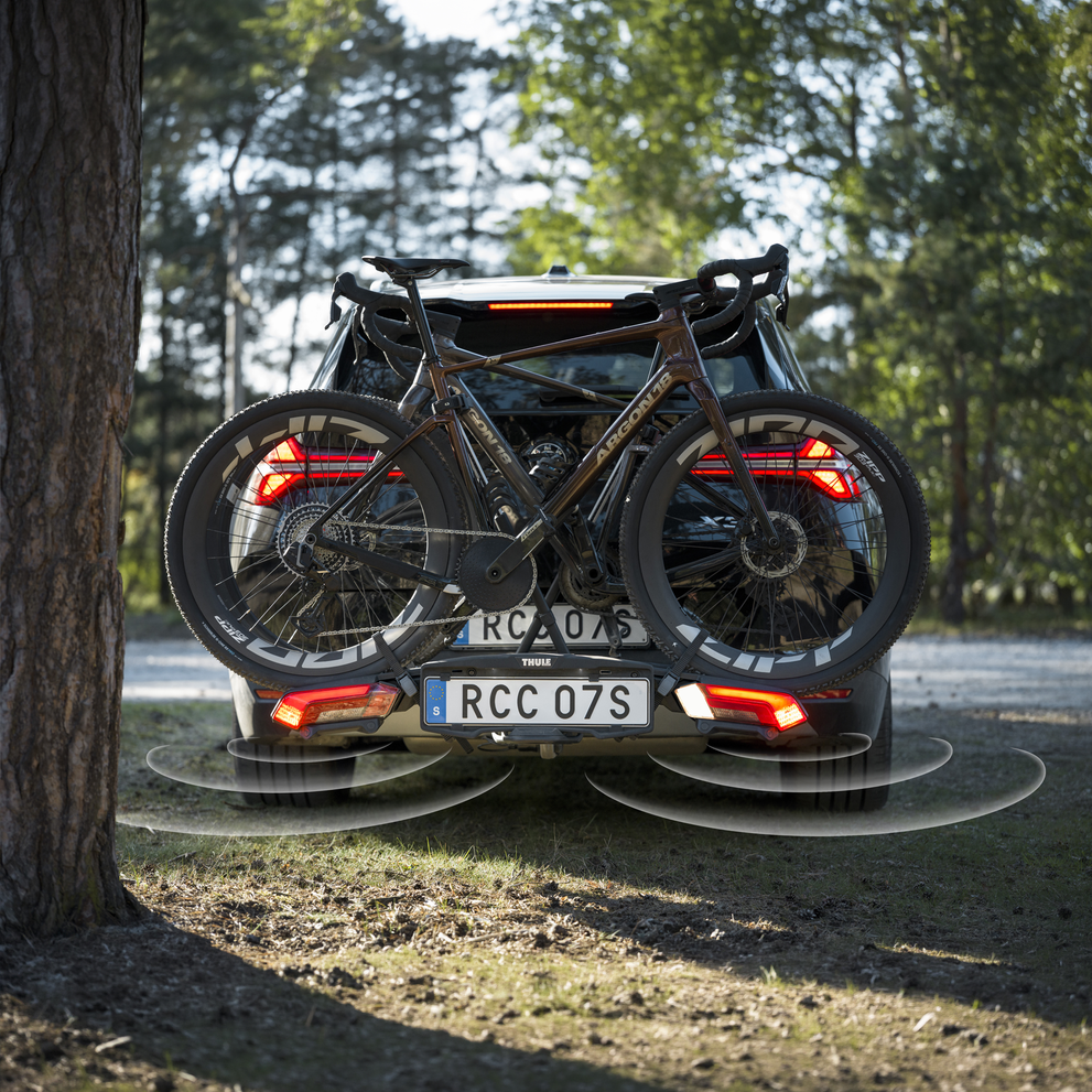 Thule Epos 2 ParkSecure – Faltbarer Anhängerkupplungs-Fahrradträger für 2 Bikes mit integrierten Parksensoren