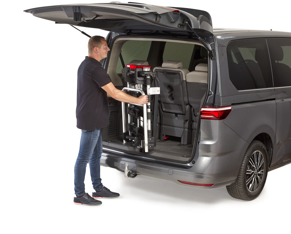 UEBLER i41 S DC Fahrradträger 4 Räder mit 90° Abklappung Rückfahrkontrolle