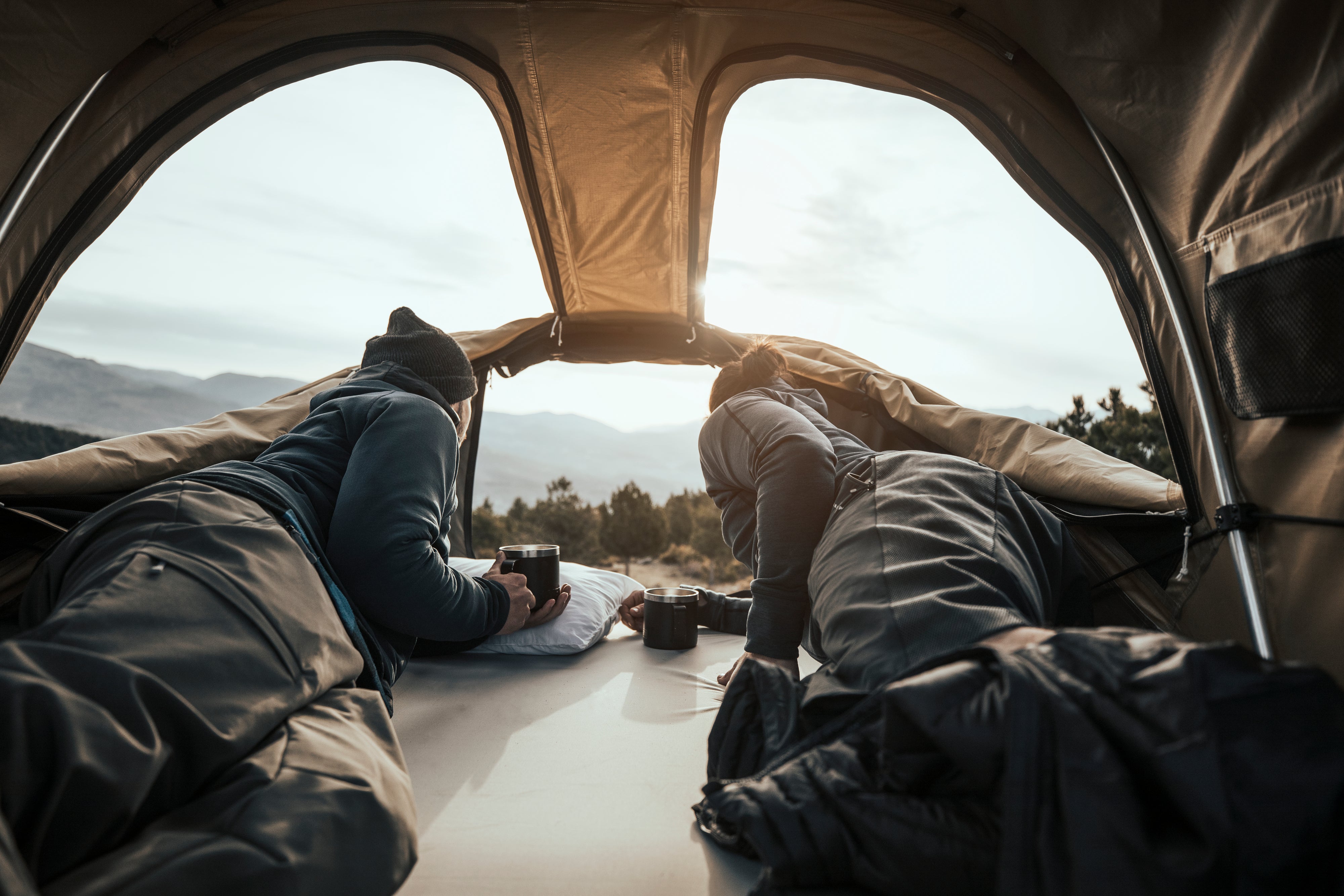 Thule Approach M Dachzelt für 2 - 3 Personen Dark Slate