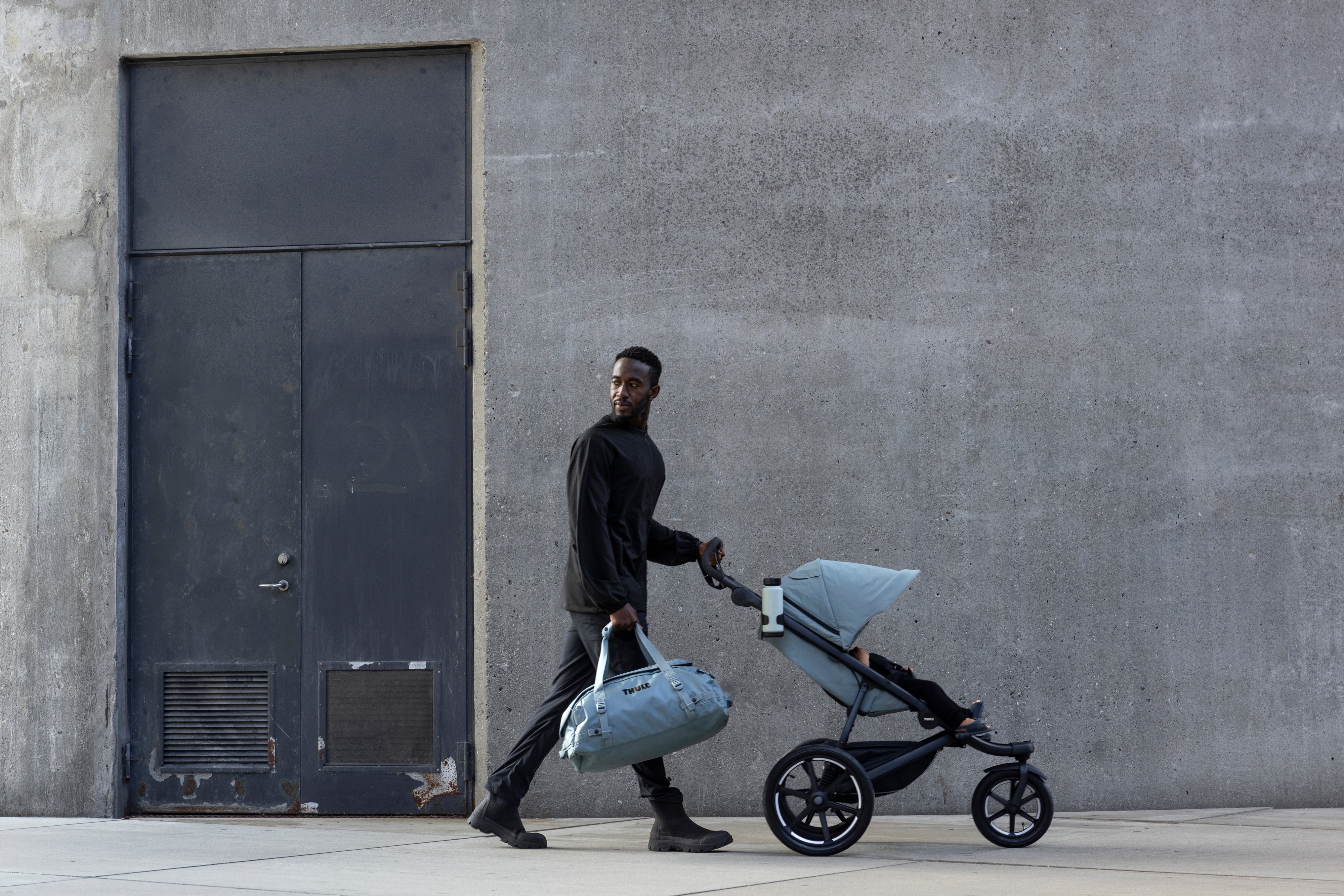 Thule Urban Glide 4 Kinderwagen Mid Blue on Black