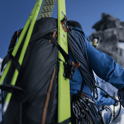 Thule Stir Alpine 40L Obsidian
