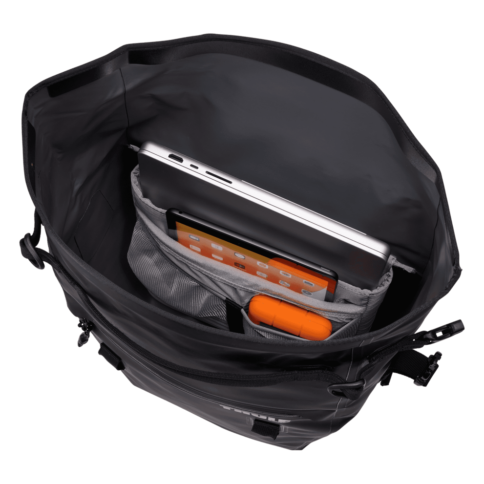 Thule Shield Pannier 22L - Black