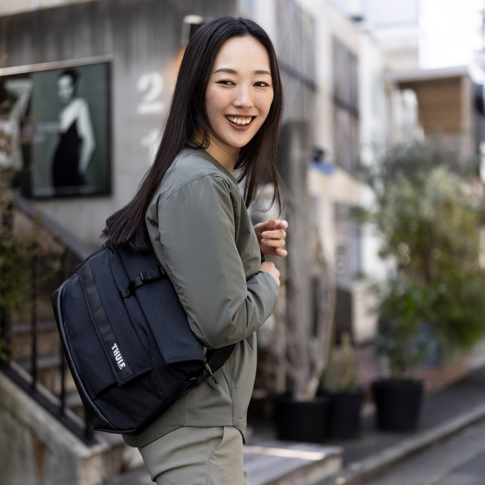 Thule Paramount Crossbody 14L - Soft Green