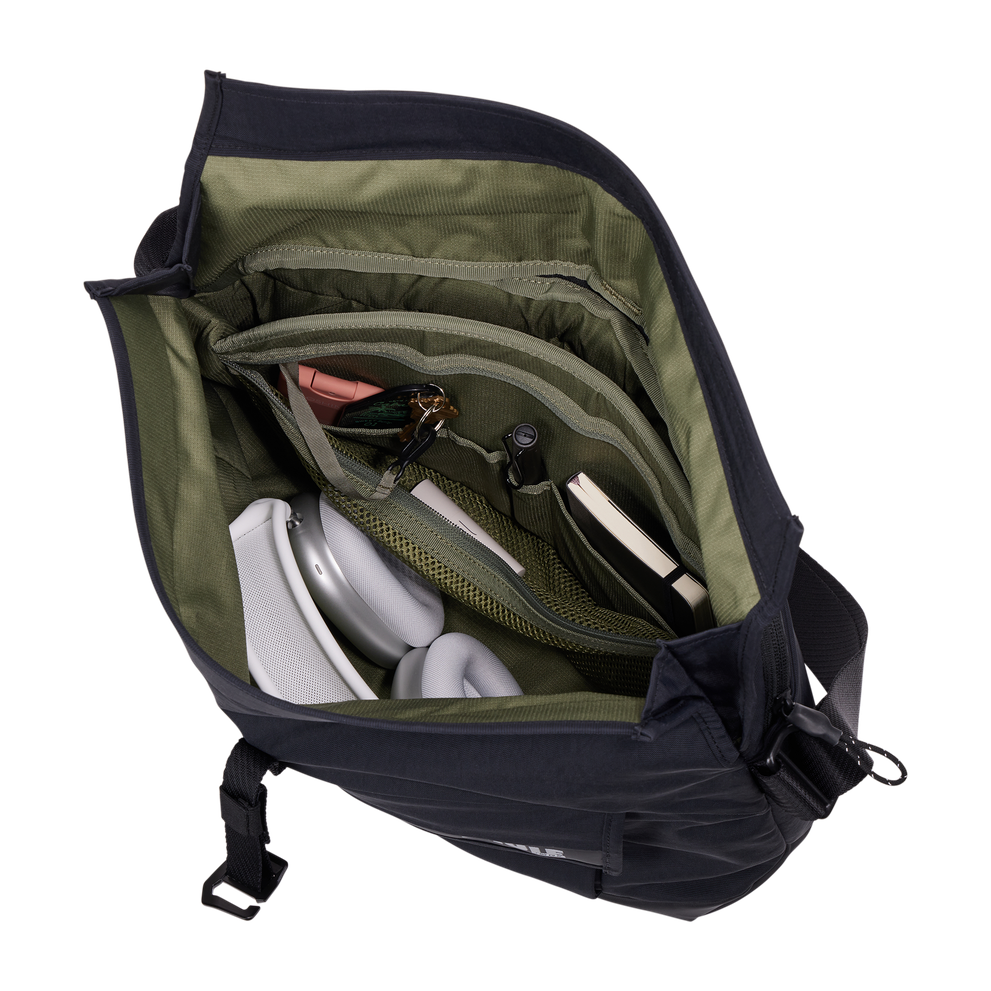 Thule Paramount Crossbody 14L - Black