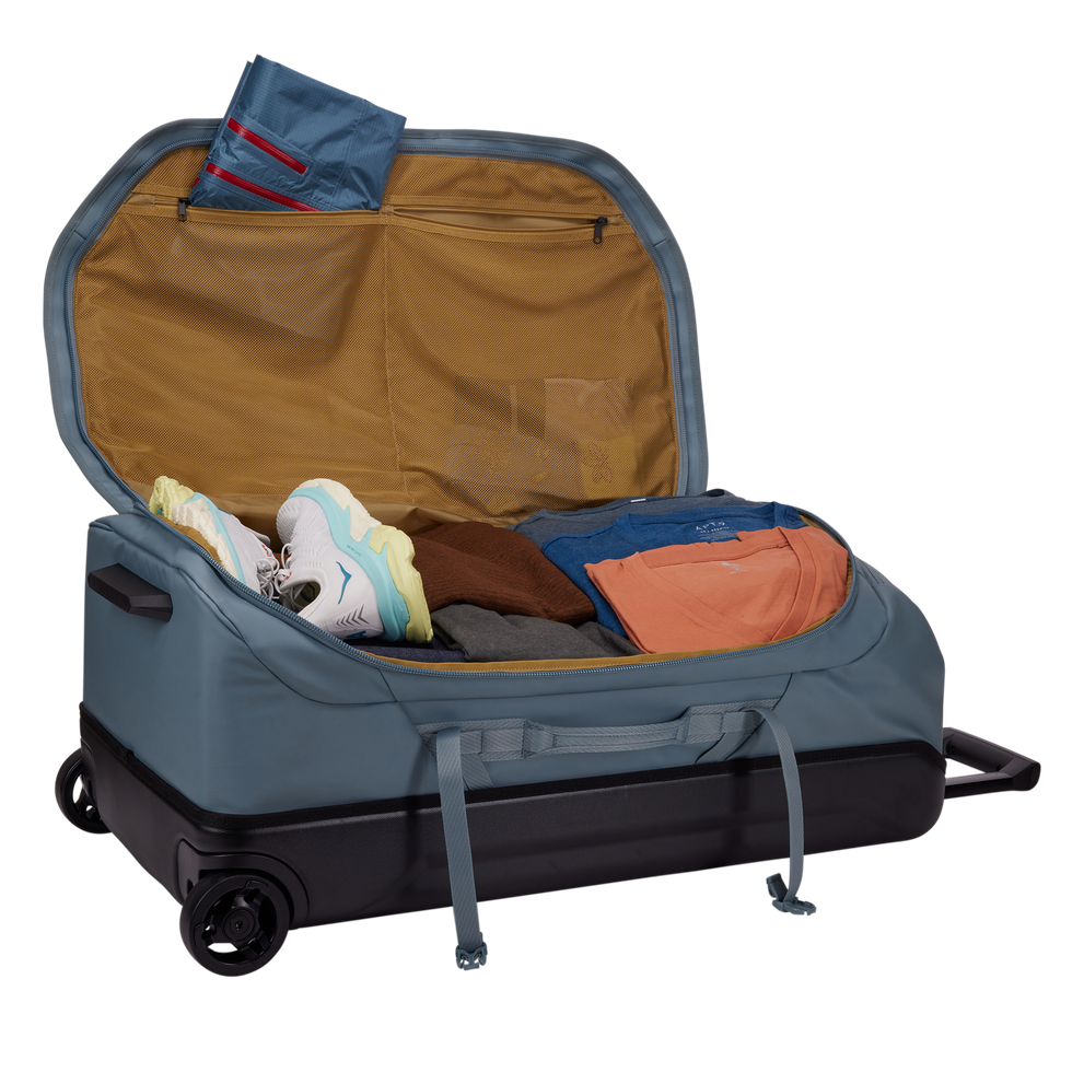 Thule Chasm Recycled Rolling Duffel - Pond Gray