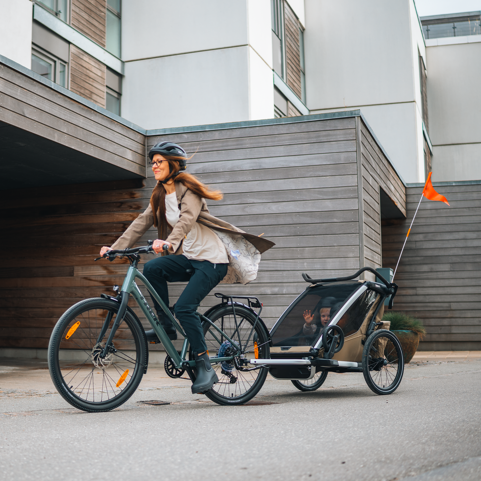 Thule Chariot Cross 2 mit Thule sun and wind tarp – single Dark Slate