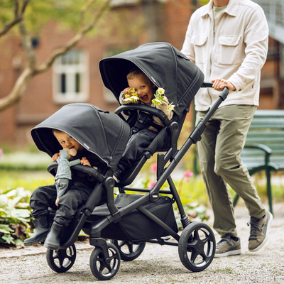 Thule Sleek 2 Kombikinderwagen Bundle – Getöntes Taupe – Inkl. Babywanne