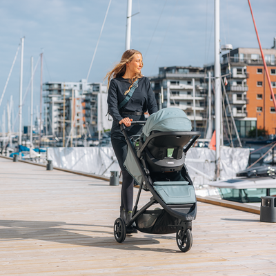 Thule Spring 2 Kompakter All-Terrain-Kinderwagen – Soft Beige