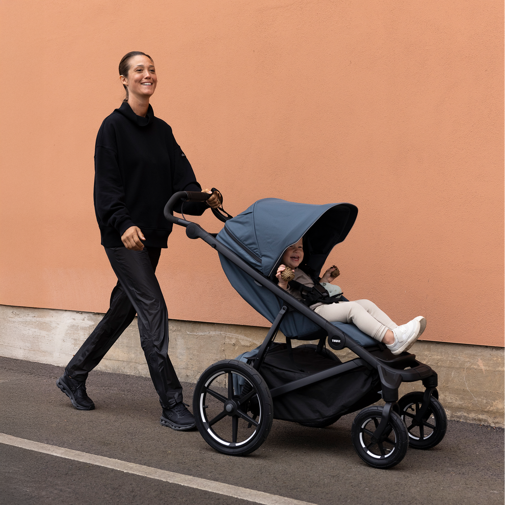 Thule Urban Glide 4 Kinderwagen Tinted Taupe on Black