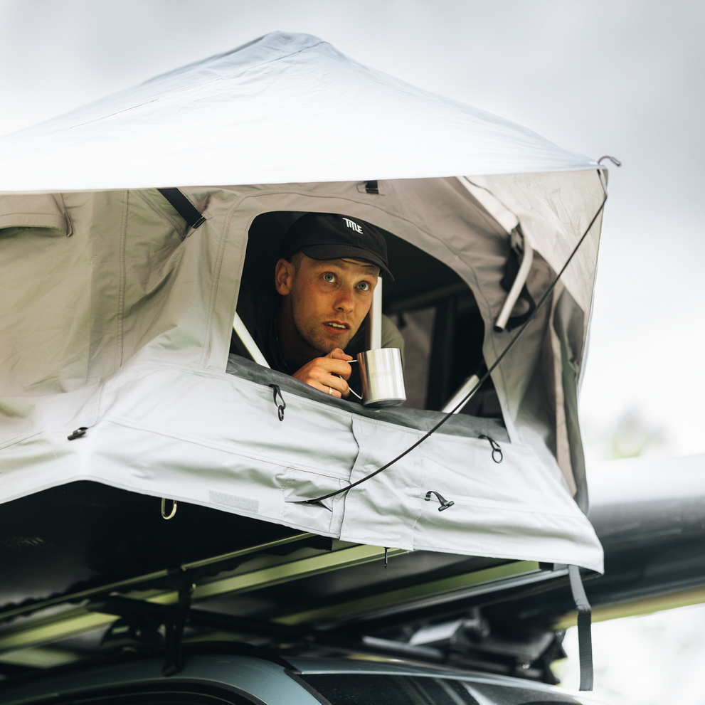 Thule Foothill 2 weather protection bundle