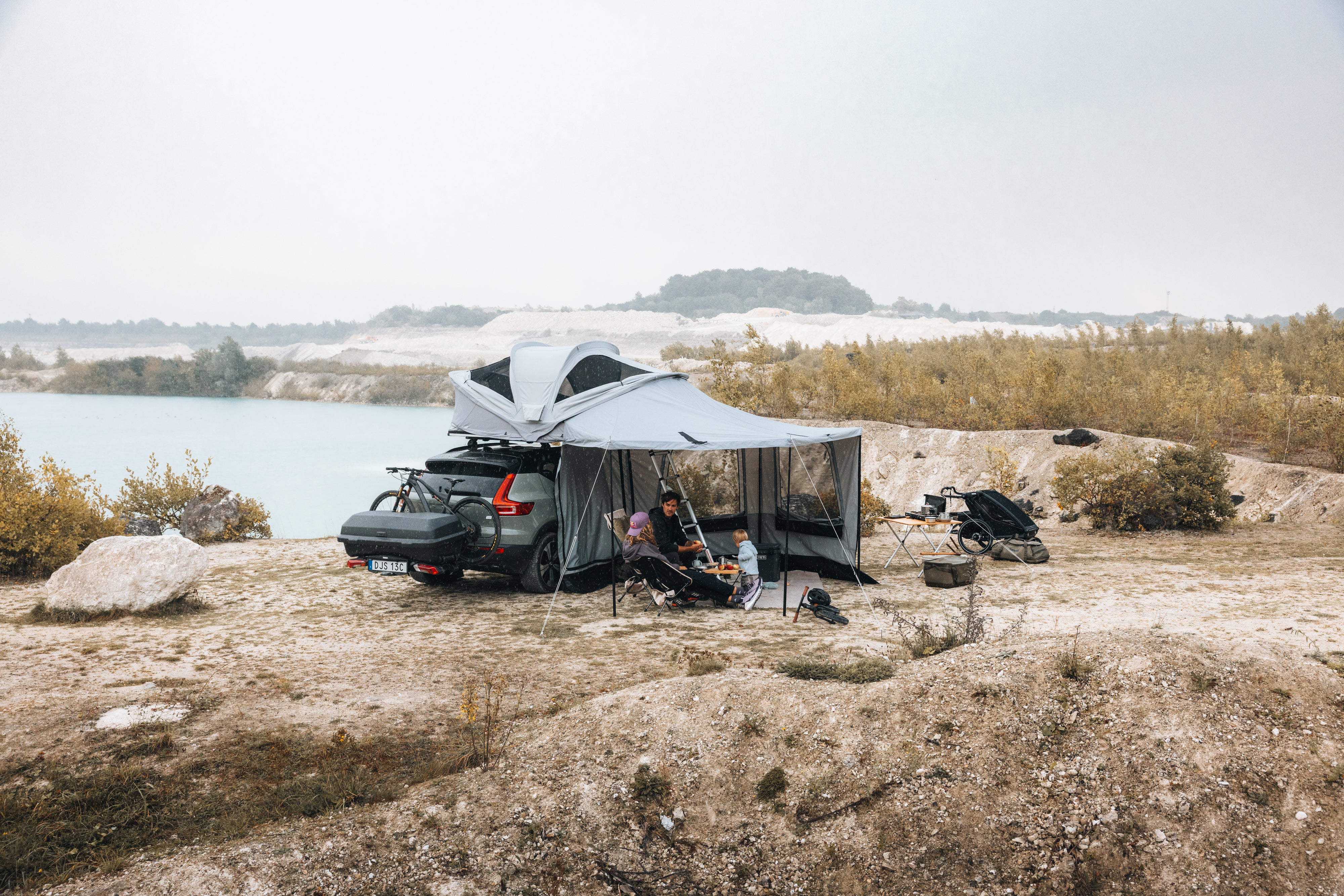 Thule Approach 2 M Dachzelt – Aschgrau: Panorama-Komfort für 2-3 Personen