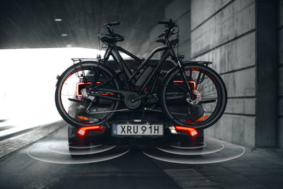 Thule Epos 3 ParkSecure – Faltbarer Anhängerkupplungs-Fahrradträger für 3 Bikes mit integrierten Parksensoren