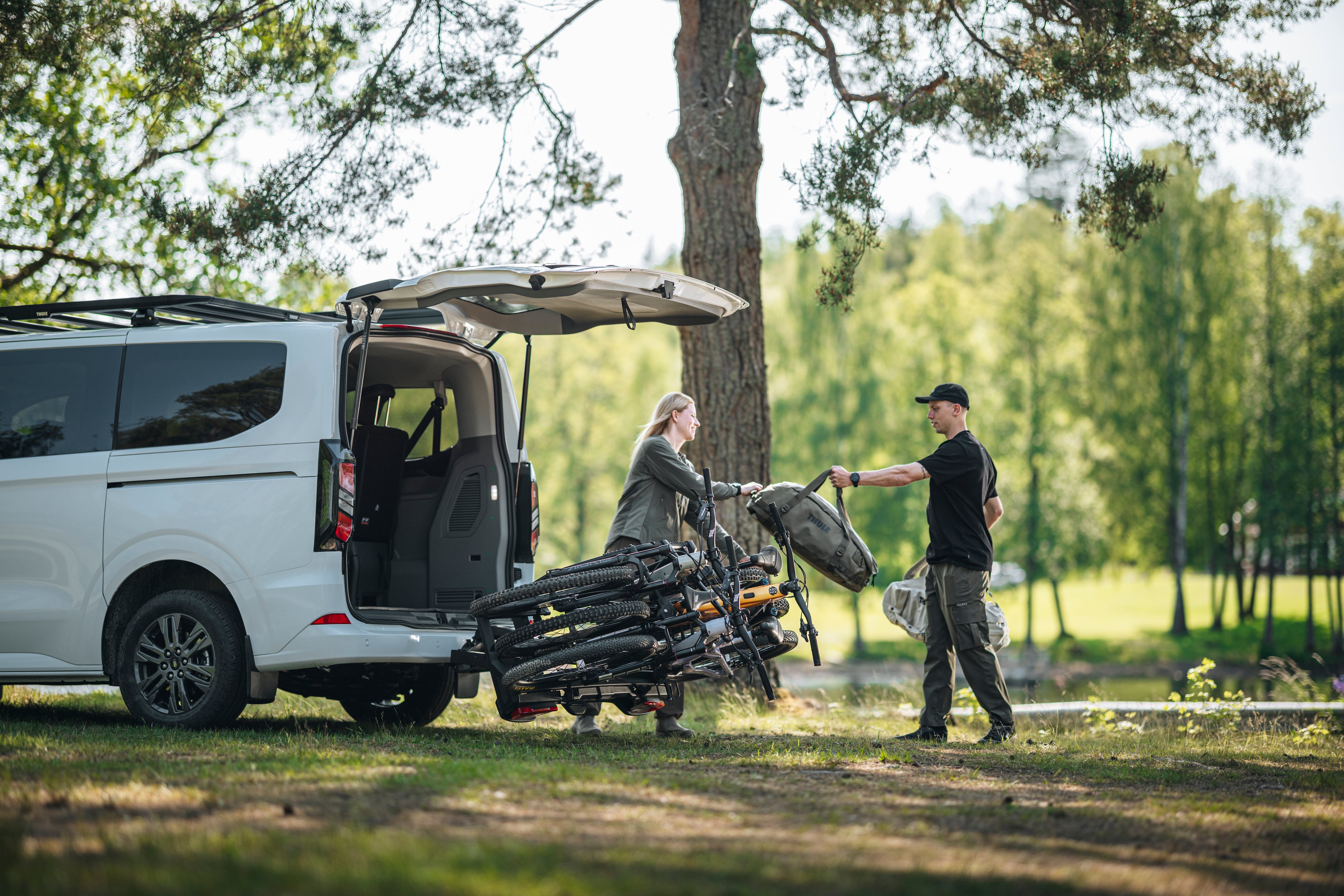 Thule VeloSpace 3 2-Fahrrad Anhängerkupplungs-Fahrradträger  NEU